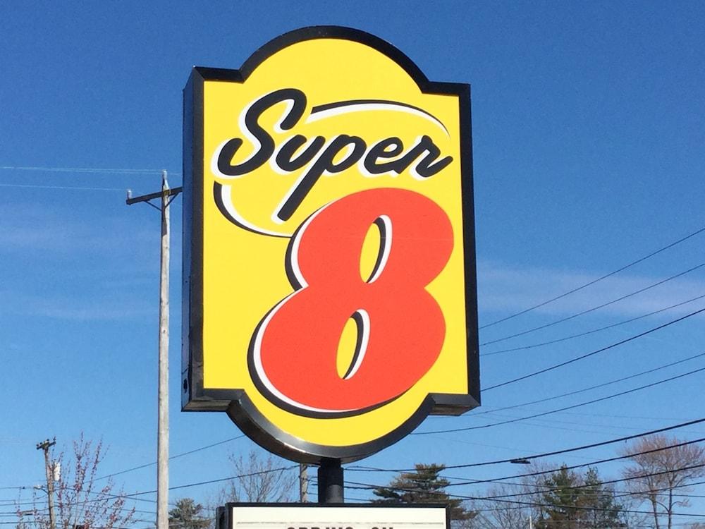 Super 8 By Wyndham Portland/Westbrook Area Ξενοδοχείο Εξωτερικό φωτογραφία